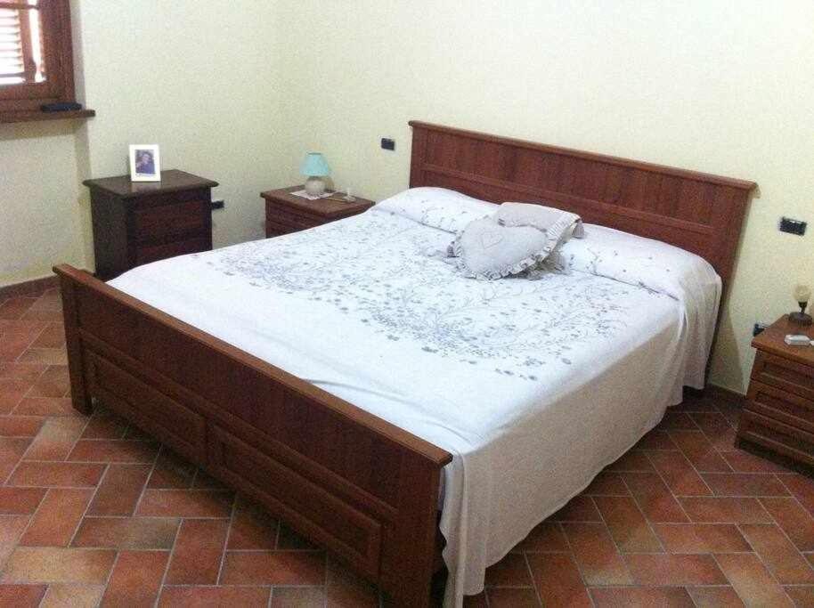 Ospitaci Appartamenti Di Campagna Le Rancole Valtopina Exterior foto